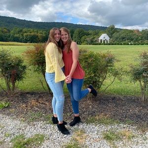 Meet your Posher, Kaia